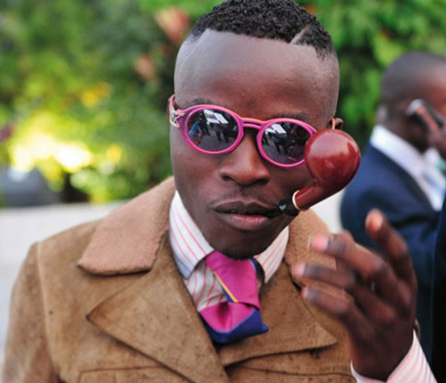 サプールの装飾品